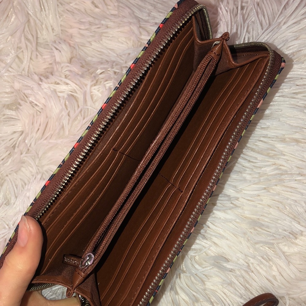 Nwot Fossil Wallet Patterned And Brown Leather - image 3